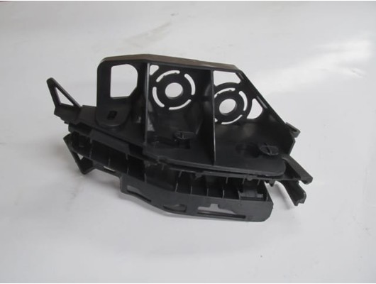 PEUGEOT 308- 11/13; ÖN TAMPON BRAKETİ SAĞ (PLASTİK) (LM)