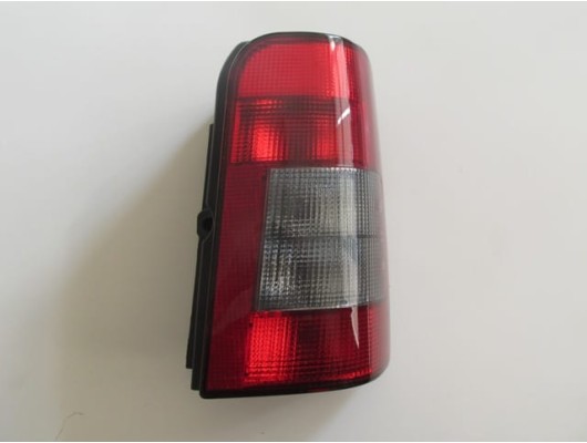 PEUGEOT PARTNER- 96/02; STOP LAMBASI SAĞ KIRMIZI/FÜME (BAGAJ KAPAĞI YUKARIYA AÇILAN TİP) (MARS)