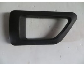 PEUGEOT PARTNER- 96/02; ÖN KAPI İÇ AÇMA KOLU ÇERÇEVESİ SOL SİYAH