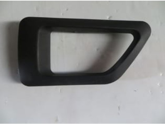 PEUGEOT PARTNER- 96/02; ÖN KAPI İÇ AÇMA KOLU ÇERÇEVESİ SOL SİYAH