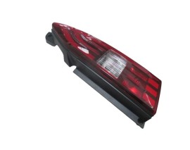 PEUGEOT RIFTER- 19/24; STOP LAMBASI SAĞ KIRMIZI/BEYAZ (MARS) (E MARKLI)