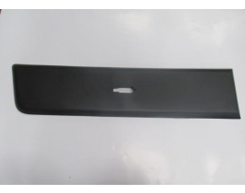 PEUGEOT BOXER- 07/13; ARKA ÇAMURLUK BANDI ÖN TARAF SAĞ (SİNYAL DELİKLİ) (KLİPSLİ)