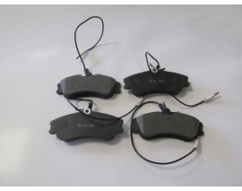 CITROEN BERLINGO- 04/08; ÖN FREN BALATASI (4 KABLOLU)(DİSK) (129,7X56X18,5) (BRAMAX)