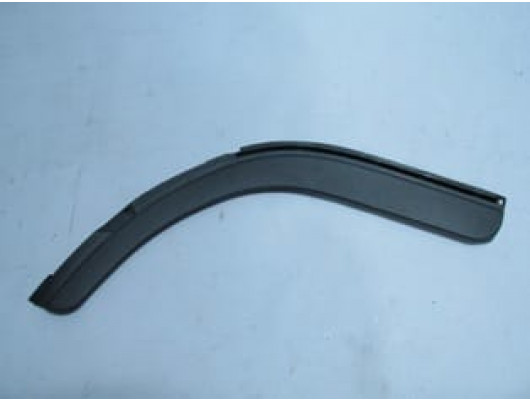 MITSUBISHI CANTER- FUSO- 06/12; ÇAMURLUK AĞZI PLASTİĞİ SOL (FE711) (BFN)