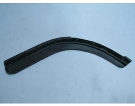 MITSUBISHI CANTER- FUSO- 06/12; ÇAMURLUK AĞZI PLASTİĞİ SOL (FE711) (BFN)