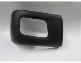 MITSUBISHI CANTER- FUSO- 13/23; ÖN TAMPON UCU SAĞ SİYAH (SİS DELİKLİ) (FPI)