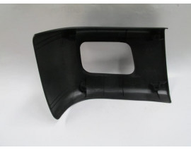 MITSUBISHI CANTER- FUSO- 13/23; ÖN TAMPON UCU SOL SİYAH (SİS DELİKLİ) (FPI)