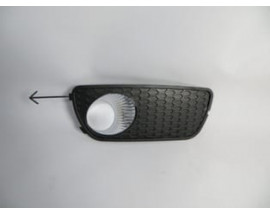 FIAT PALIO- 05/13; SİS LAMBA KAPAĞI SAĞ SİS DELİKLİ (SİS YUVASI NİKELAJLI)