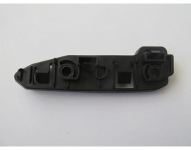 FIAT EGEA- SD/HB- 15/20; ÖN TAMPON BAĞLANTI BRAKETİ ALT SOL (ÇAMURLUĞA TAKILAN)