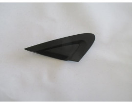 FIAT GRANDE PUNTO- 06/12; KAPI AYNA MUSKASI SAĞ (ÇAMURLUK ÜST ÜÇGEN PLASTİĞİ)