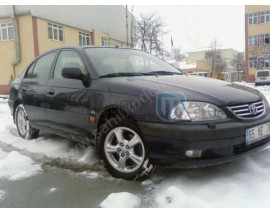 TOYOTA AVENSIS- 01/02; ARAÇ BİLGİLERİ VE RESİMLERİ