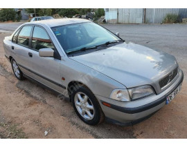 VOLVO S40- 96/00; ARAÇ BİLGİLERİ VE RESİMLERİ