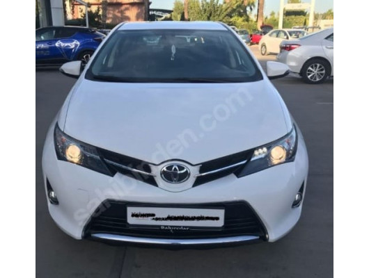 TOYOTA AURIS- 13/15; ARAÇ BİLGİLERİ VE RESİMLERİ