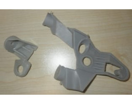 TOYOTA COROLLA- ZZE121- 02/06; FAR ÜST VE YAN TAMİR KİTİ SOL (BAĞLANTI BRAKETİ) (2Lİ SET)