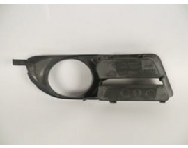 TOYOTA COROLLA- ZZE121- 05/06; SİS LAMBA KAPAĞI SOL YUVARLAK DELİKLİ (EURO BODY)