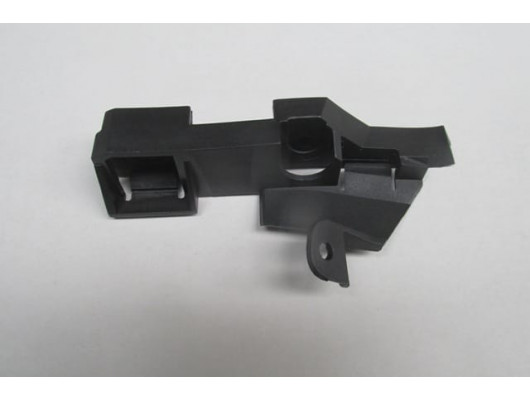 BMW 3 SERI- E46- SD- 98/01; ÖN TAMPON İÇ BRAKETİ SAĞ PLASTİK (TYG)