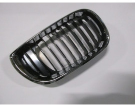 BMW 3 SERI- E46- SD- 02/05; ÖN PANJUR SAĞ SİYAH/NİKELAJ ÇERÇEVELİ (TYG)