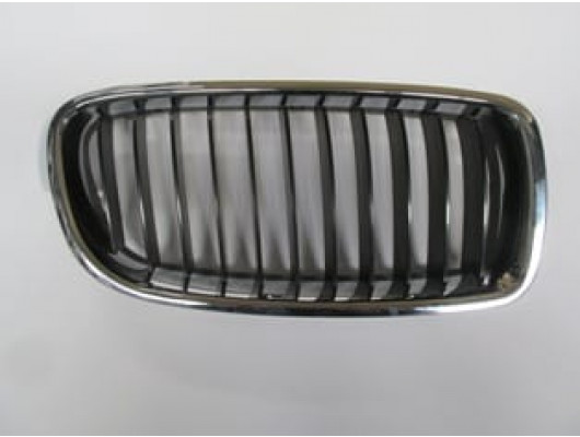 BMW 3 SERI- F30- 12/14; ÖN PANJUR SAĞ NİKELAJLI İÇ PETEKLERİ SİYAH (STANDART) (TYG)