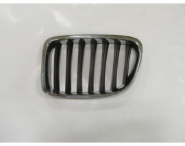 BMW X1- E84- 13/15; ÖN PANJUR SOL NİKELAJLI/ İÇ PETEKLERİ SİYAH
