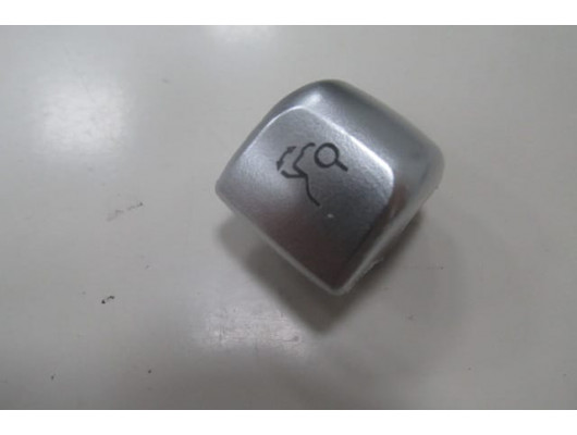 MERCEDES C CLASS- W205- 14/20; BAGAÇ AÇMA DÜĞMESİ BUTONU