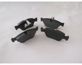 MERCEDES E CLASS- W210- 96/99; ÖN FREN BALATASI (KABLOSUZ)DİSK)150,2X66,3X18,5/151,2X60,8X18,5)B