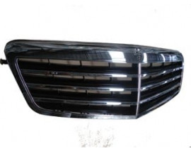 MERCEDES E CLASS- W212- 10/12; ÖN PANJUR NİKELAJLI 7 ÇITALI (İÇ PETEKLERİ SİYAH) (TYG)