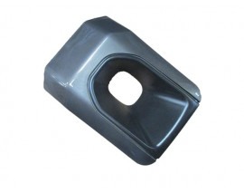 TOYOTA HILUX- PICK UP- 20/24; SİS LAMBA KAPAĞI SAĞ SİYAH/GÜMÜŞ GRİ (INVINCIBLE) (TW)