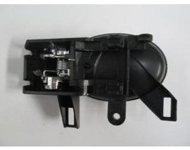 NISSAN JUKE- 11/19; ÖN KAPI İÇ AÇMA KOLU SAĞ SİYAH (ELCEĞİ NİKELAJLI) (HUSHAN)