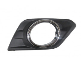 NISSAN X TRAIL- 13/16; SİS LAMBA KAPAĞI SAĞ SİS DELİKLİ NİKELAJ ÇERÇEVELİ (TW)