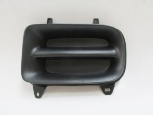 MAZDA 323- FAMILIA- 95/97; SİS LAMBA KAPAĞI SAĞ SİS DELİKSİZ (TYG)