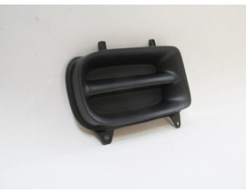 MAZDA 323- FAMILIA- 95/97; SİS LAMBA KAPAĞI SOL SİS DELİKSİZ (TYG)