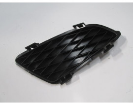 MAZDA 6- SD- 03/06; SİS LAMBA KAPAĞI SAĞ SİS DELİKSİZ SİYAH (TW)