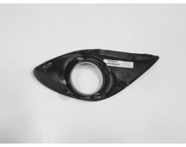 MAZDA 2- HB- 12/14; SİS LAMBA KAPAĞI SAĞ SİS DELİKLİ/ÇERÇEVESİ GÜMÜŞ GRİ (TYG)