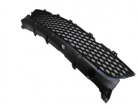 MAZDA 3- HB- 03/06; ÖN TAMPON PANJURU ORTA (FPI)