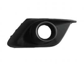 MAZDA 3- SD/HB- 14/16; SİS LAMBA KAPAĞI SAĞ SİS DELİKLİ ÇERÇEVESİ SİYAH (TW)