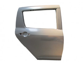 SUZUKI SWIFT- 05/11; ARKA KAPI KOMPLE SAĞ GRİ BOYALI (İCELİ/ÇEKOMASTİKLİ) (BFN)