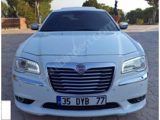 CHRYSLER 300C- 11/12; ARAÇ BİLGİLERİ VE RESİMLERİ