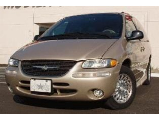 CHRYSLER COUNTRY- TOWN- 96/00; ARAÇ BİLGİLERİ VE RESİMLERİ