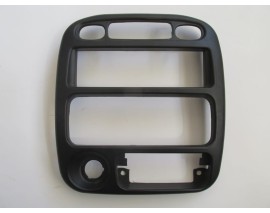 HYUNDAI ACCENT- 98/00; ÖN GÖĞÜS TEYP PANELİ/ÇERÇEVESİ (KLİMALI) (ÇEVİRMELİ AYAR)