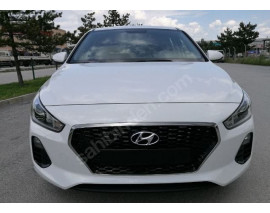 HYUNDAI I30- 17/18; ARAÇ BİLGİLERİ VE RESİMLERİ