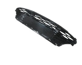 HYUNDAI I10- 20/25; ÖN TAMPON PANJURU ÜST PARLAK SİYAH (ÇEKİ DEMİR KAPAKLI)