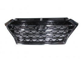 HYUNDAI TUCSON- 19/20; ÖN PANJUR NİKELAJLI/İÇ PETEKLERİ SİYAH/SENSÖR DELİKSİZ/KAMERA DELİKLİ(FPI)