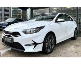 KIA CEED- 21/23; ARAÇ BİLGİLERİ VE RESİMLERİ (MAKYAJLI KASA)