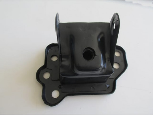 OPEL CORSA- C- 00/03; ÖN TAMPON DEMİRİ BAĞLANTI AYAĞI SAĞ (ŞASİ UCUNA BAĞLANAN)