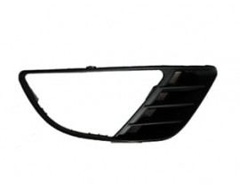 FORD FIESTA- 02/05; SİS LAMBA KAPAĞI SAĞ SİYAH SİS DELİKLİ (TYG)