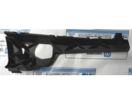 FORD FOCUS- SD/HB- 05/07; ÖN TAMPON İÇ BAĞLANTI BRAKETİ SOL (ORTA KISMA TAKILAN) PLASTİK (BFN)