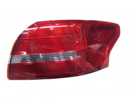 FORD FOCUS- SD- 15/18; DIŞ STOP LAMBASI SAĞ KIRMIZI/BEYAZ (E MARKLI)