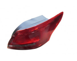 FORD FOCUS- SD- 15/18; DIŞ STOP LAMBASI SAĞ KIRMIZI/BEYAZ (E MARKLI)