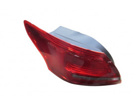 FORD FOCUS- SD- 15/18; DIŞ STOP LAMBASI SOL KIRMIZI/BEYAZ (E MARKLI)