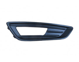 FORD FOCUS- SD/HB- 15/18; SİS LAMBA KAPAĞI SAĞ SİS DELİKLİ (TW)